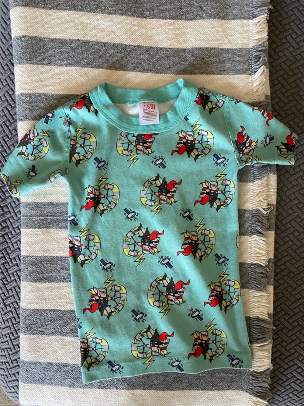 Hanna Andersson Aqua Short-Sleeve Pajama Top w/ Thor Print. Size 4